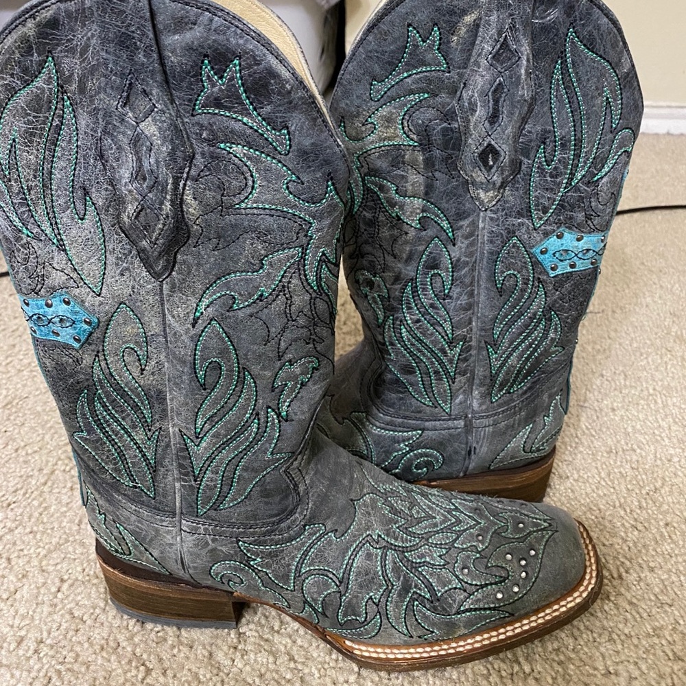 Coral cowboy boots